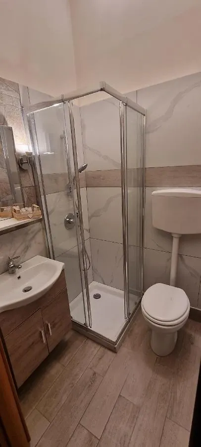 Affittacamere Keira Napoli Hotel