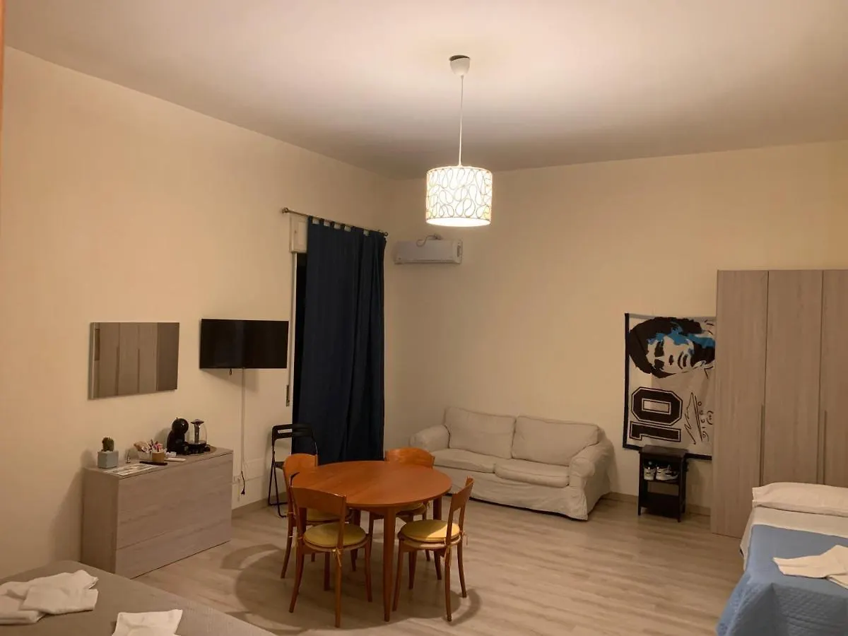 Keira Napoli Hotel Italia